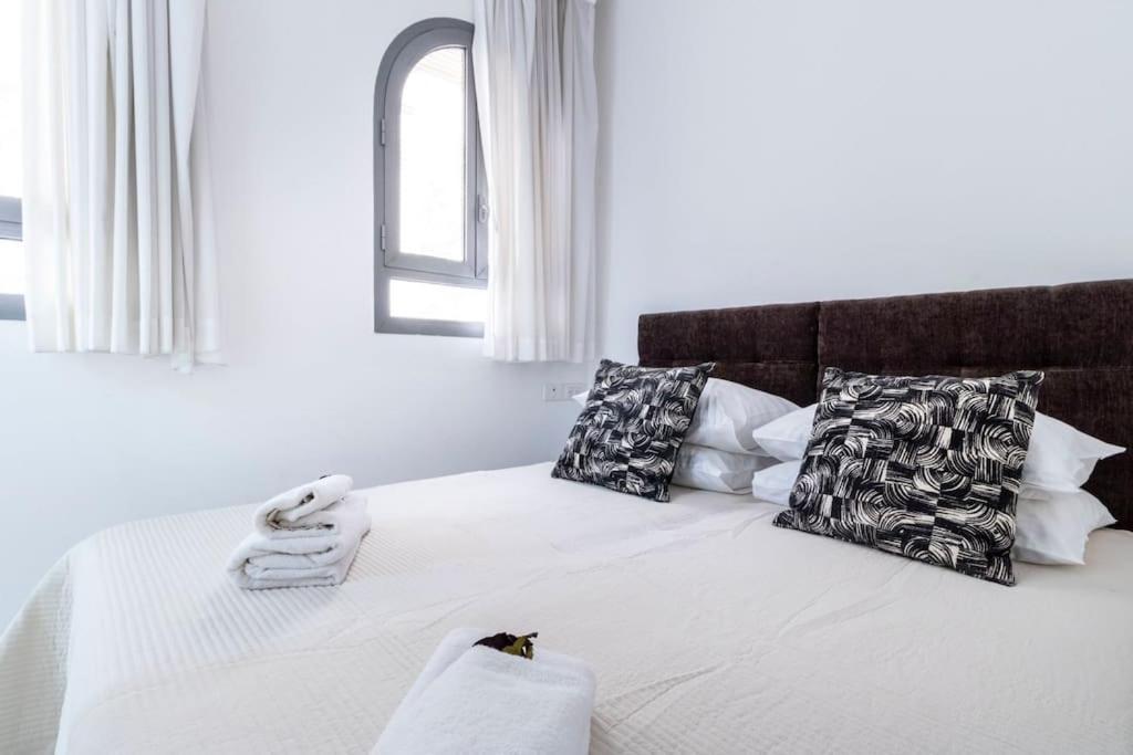 Luxury 3 Bedroom Apt, Harav Kook7 Jerusalem Exterior foto