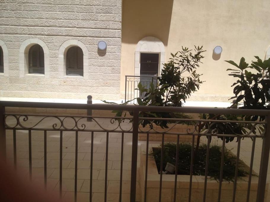 Luxury 3 Bedroom Apt, Harav Kook7 Jerusalem Exterior foto